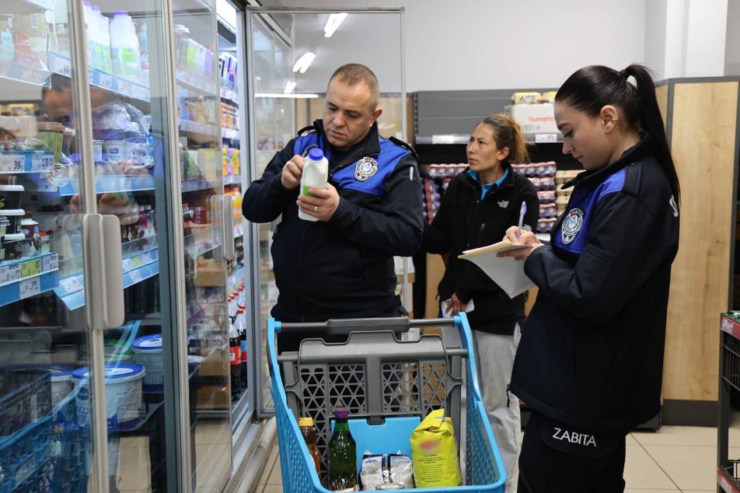 Selçuklu’da marketler didik didik inceleniyor 6